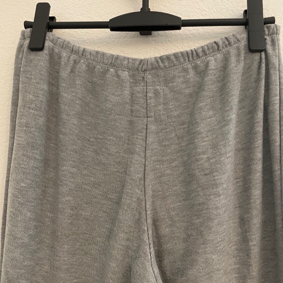 ☀️SALE☀️ CHA SOR Elastic Waist and Ankle Lightweight Sweatpants - Picture 6 of 7